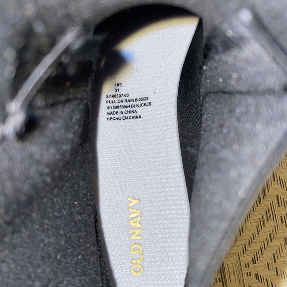 Olds Navy, Water repellent pull on rain boots, 10 - Picture 6 of 7